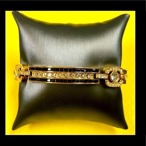 Camrose & Kross Jacqueline Kennedy JBK Signed Gold-tone & Crystal Bracelet - Picture 3 of 4